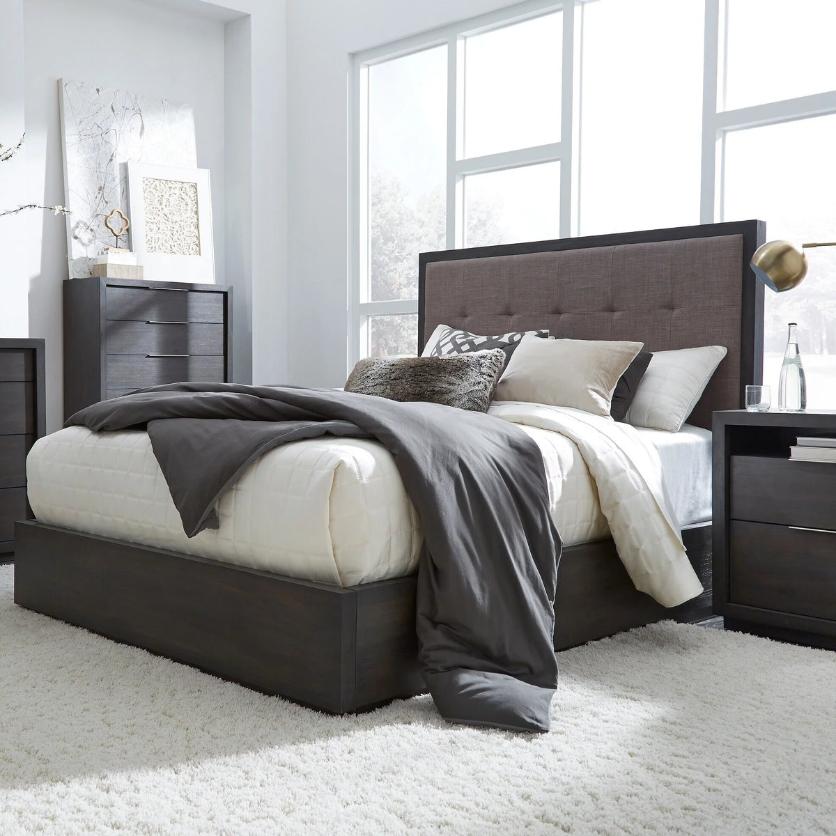 California King Storage Bed I6563