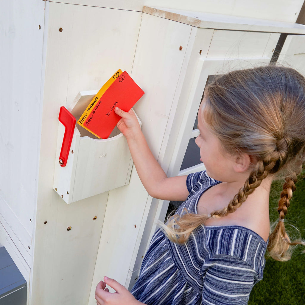 White Wooden Outdoor Playhouse with Picnic Table I6843
