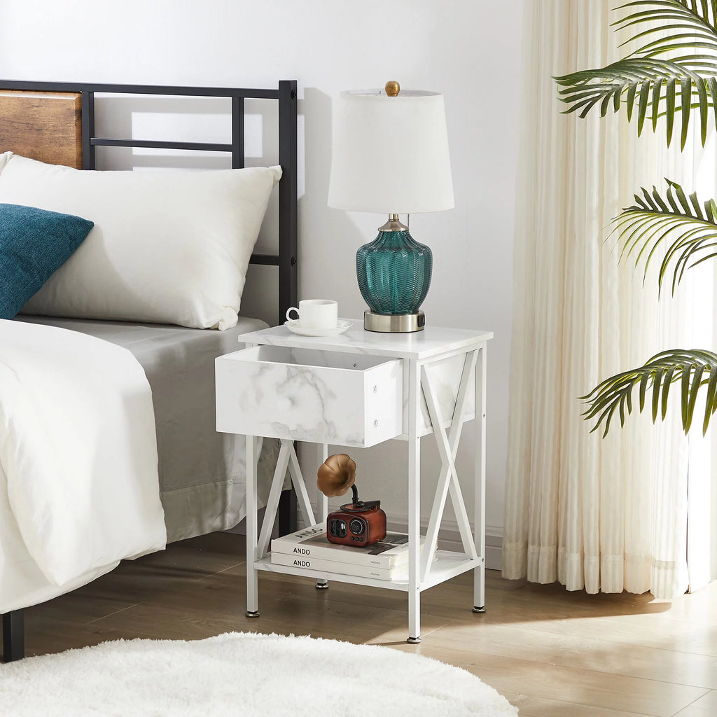 3-Piece Bedroom Set with Queen Size Bed Frame and Nightstands I9385