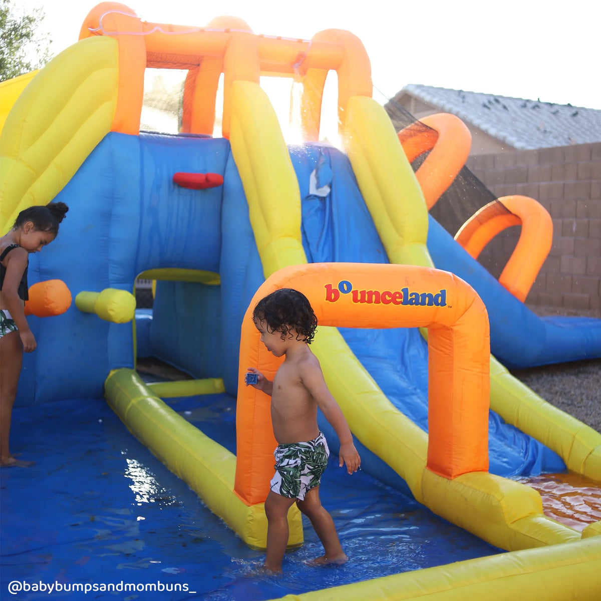 Triple Water Slides and Pool Water Park E606