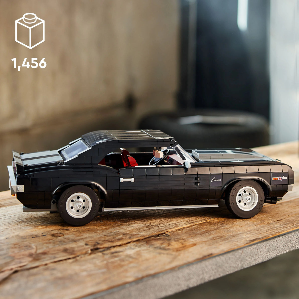 Classic Car Model Building Kit M2193