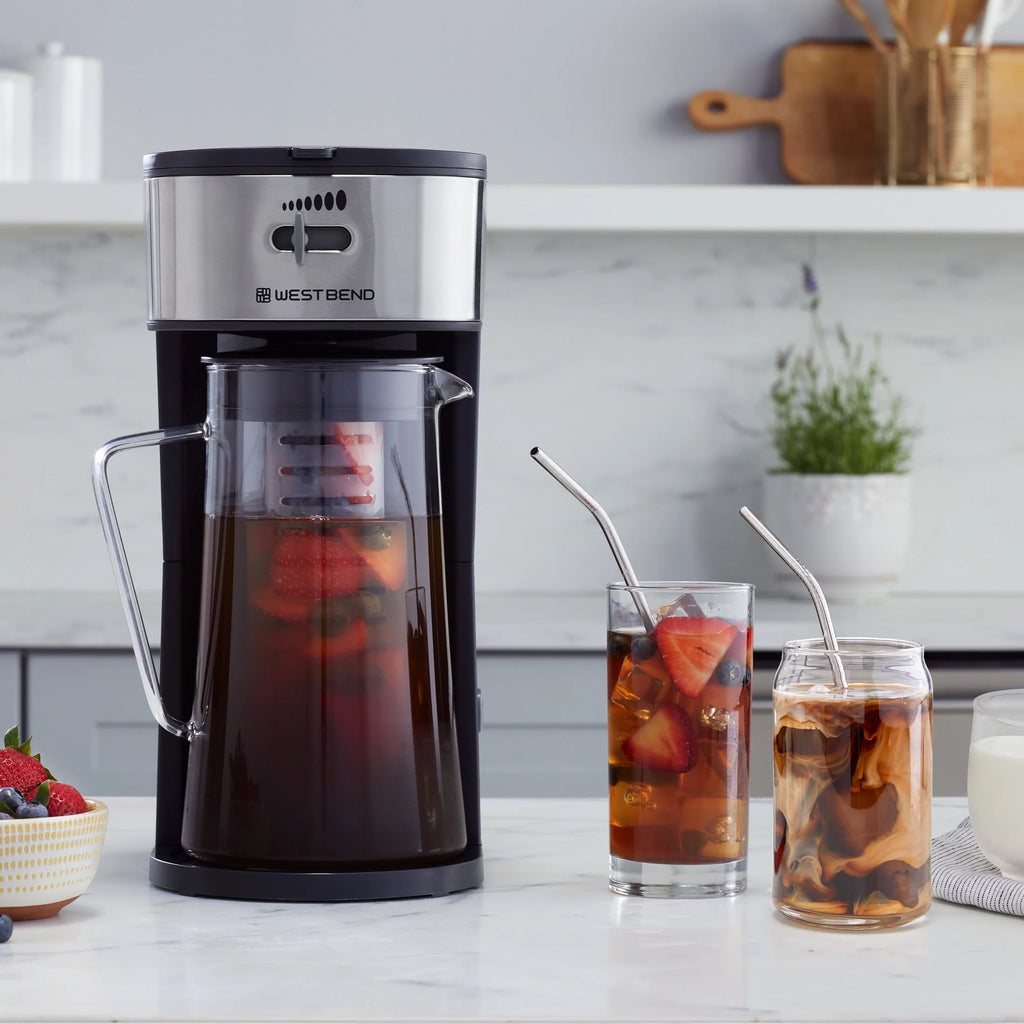 Iced Coffee and Iced Tea Maker with Infusion Tube, 2.75 Qt. Black B69560
