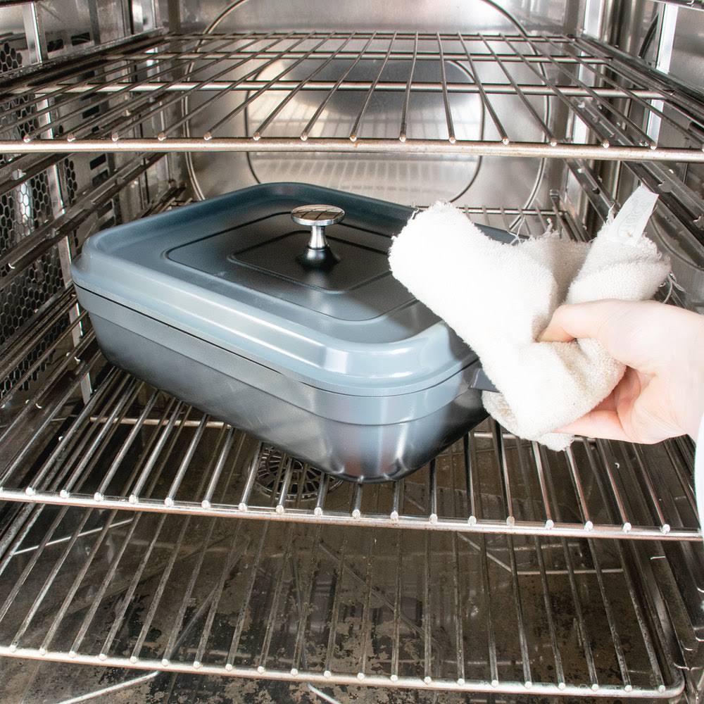 Lightweight Cast Aluminum Roaster Pan with Lid, 5 Quart, Gray H8720