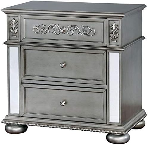 Traditional Wood 3-Drawer Nightstand G2695