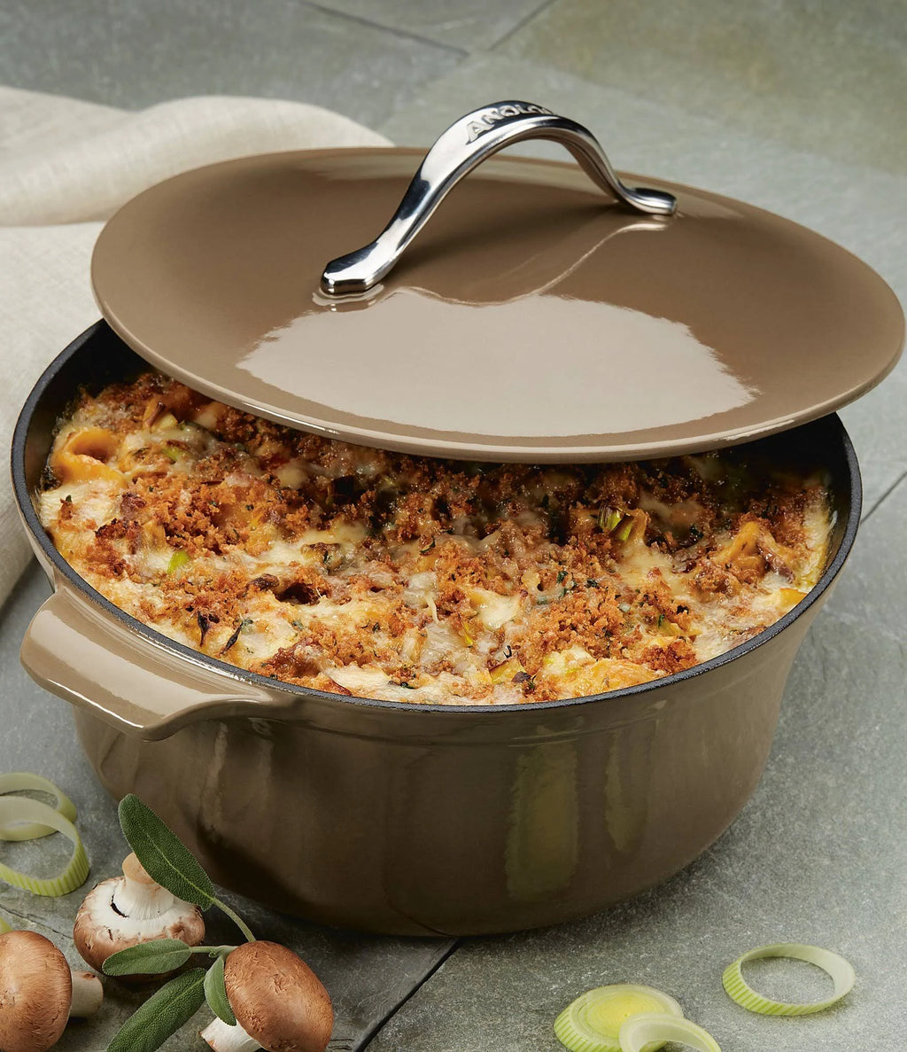 5-Quart Round Cast-Iron Dutch Oven B21364