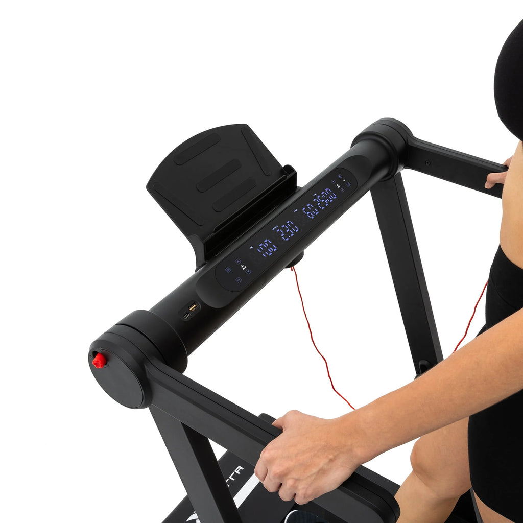 Treadmill C733139