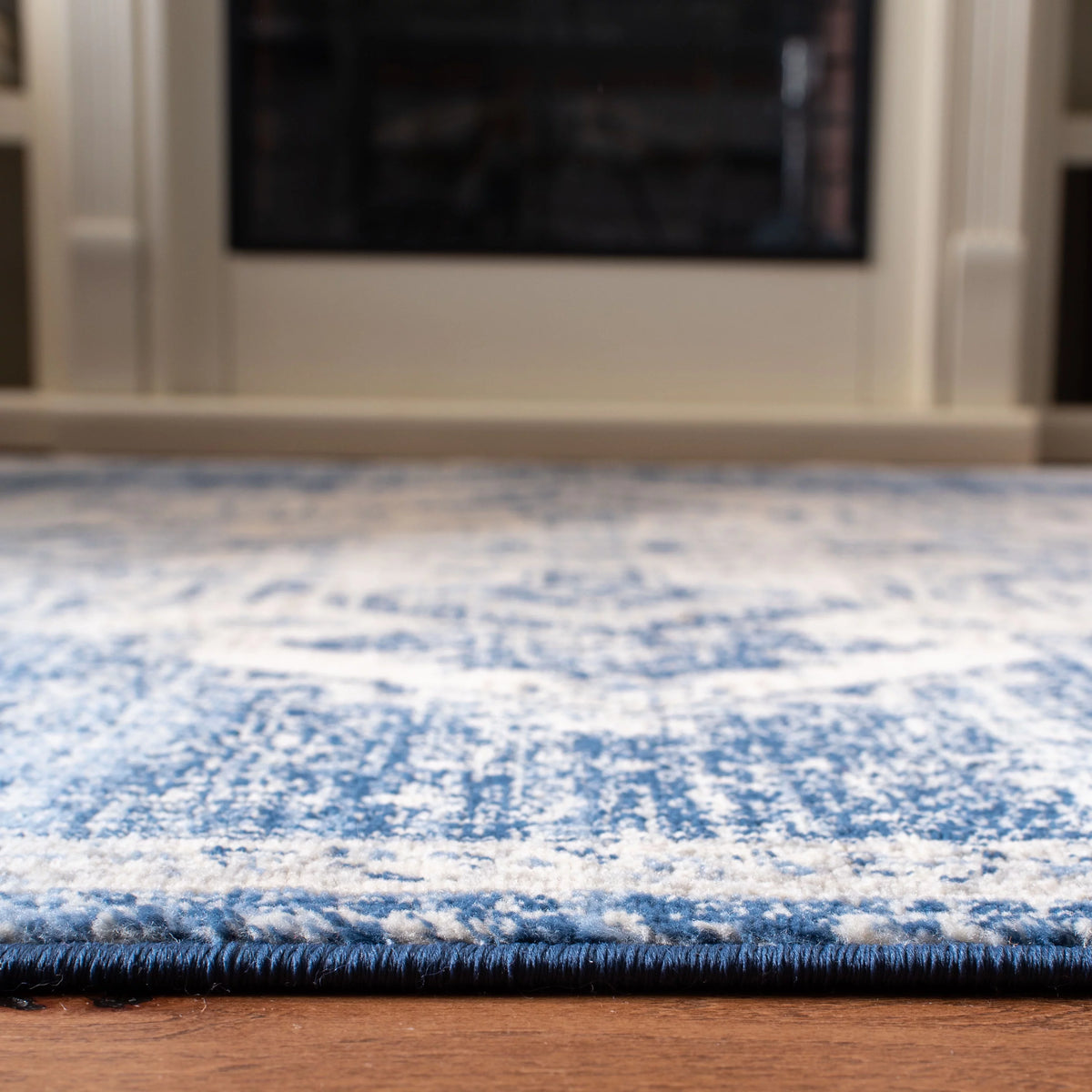 2' x 20' Floral Bordered Runner Rug S640583