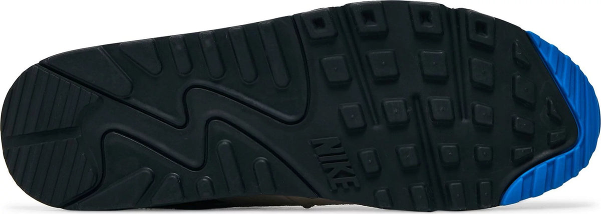 Running Shoes Q40939