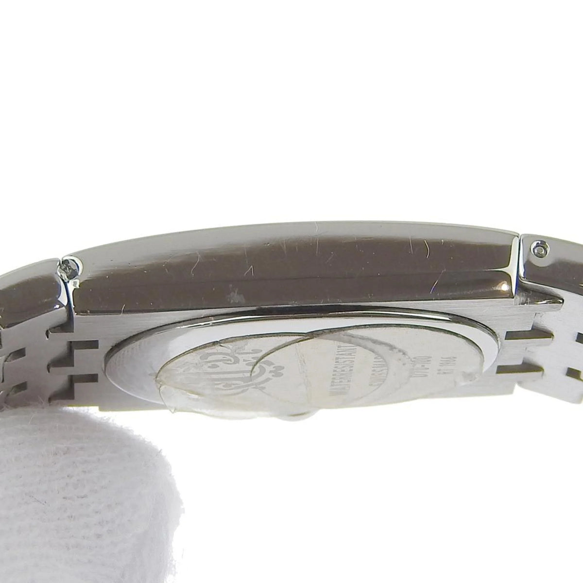 Pre-Owned Stainless Steel Swiss Made Silver Quartz Analog Display Black Dial Ladies Watch T112743