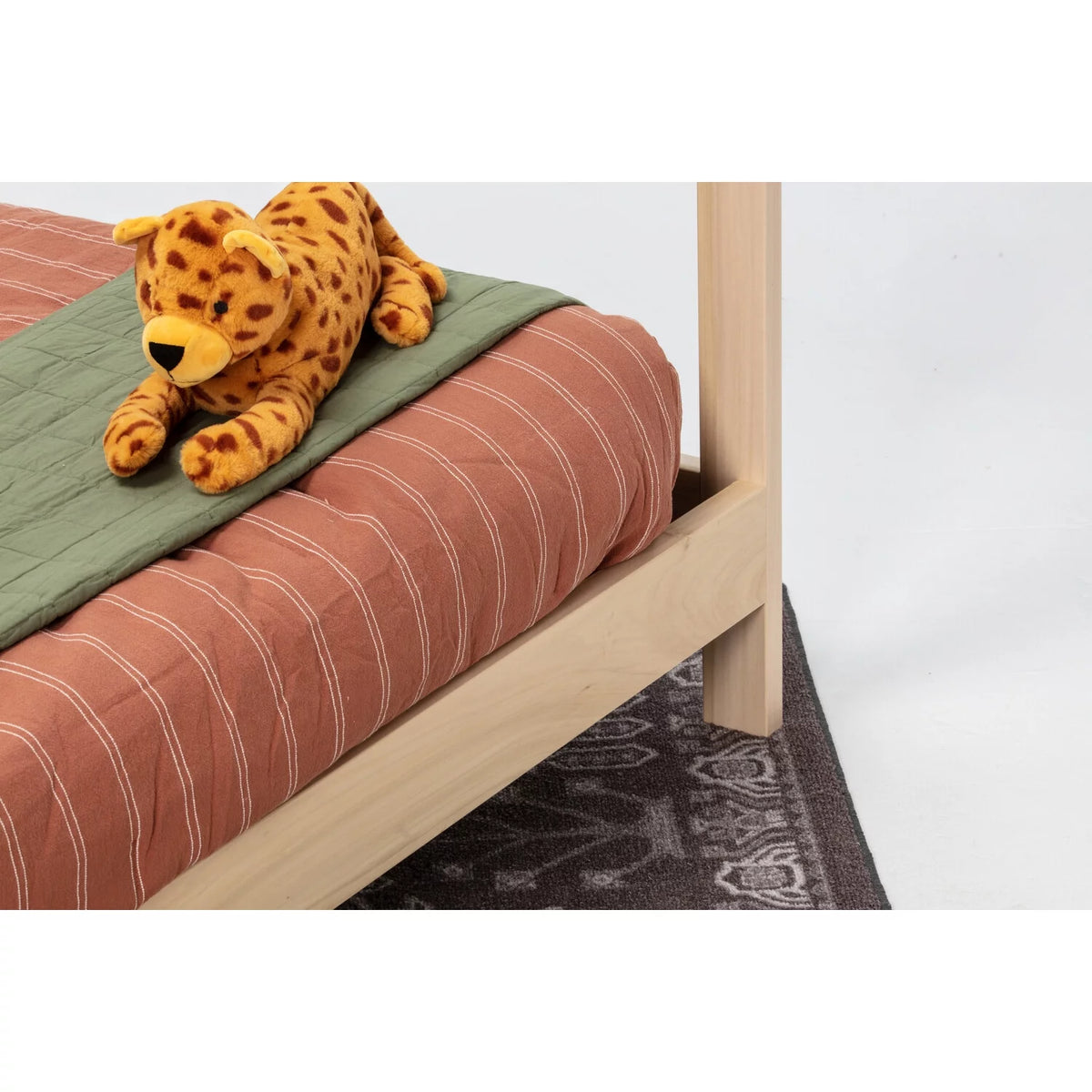 Full Size House Bed with Raised Base F9142